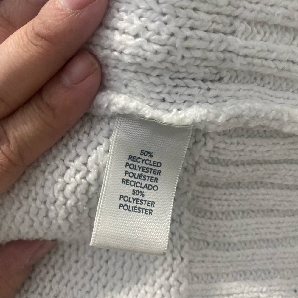 Women's Cozy White and Black cable knit sweater in size S - Picture 6 of 10
